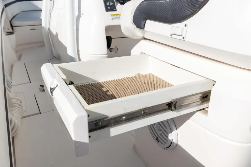 Slide: The Image of Intrepid 32 Double G - Leaning Post and Side Drawers 2015 32 Intrepid 327 Double G - 3457147