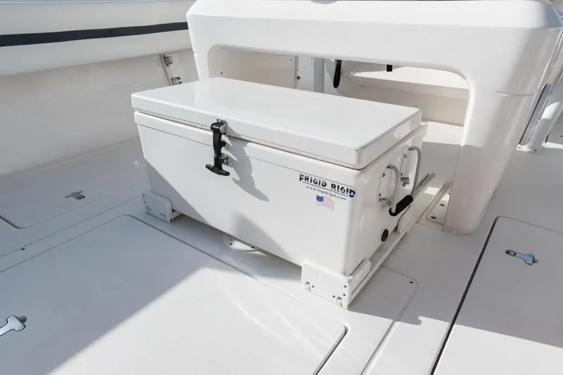 Slide: The Image of Intrepid 32 Double G - Cooler Slider 2015 32 Intrepid 327 Double G - 3457149