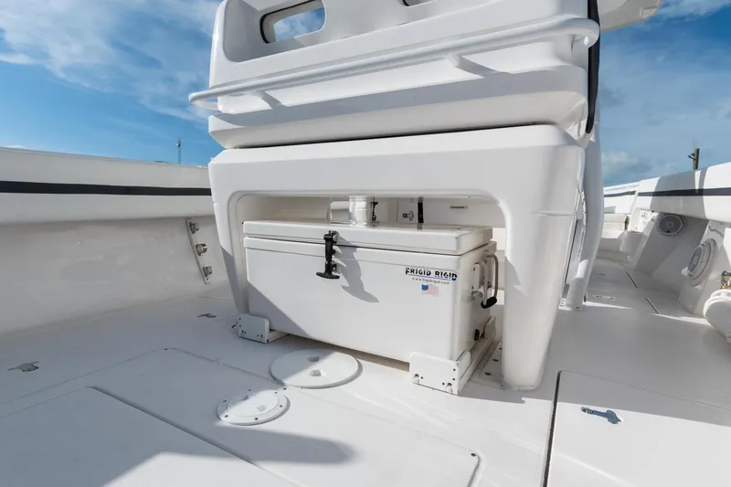 Slide: The Image of Intrepid 32 Double G - Frigid Rigid Cooler 2015 32 Intrepid 327 Double G - 3457150