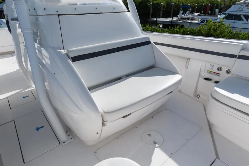 Slide: The Image of Intrepid 32 Double G -  Console Front Seat 2015 32 Intrepid 327 Double G - 3457157