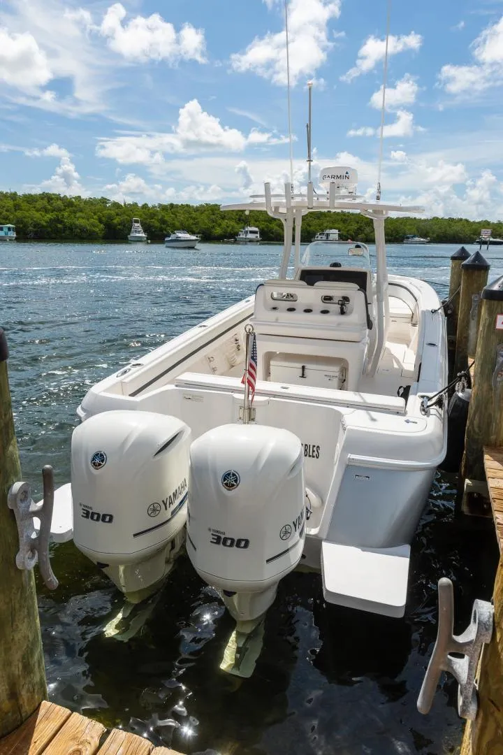 Slide: The Image of Intrepid 32 Double G - Twin Yamahas 300 V6 2015 32 Intrepid 327 Double G - 3457079