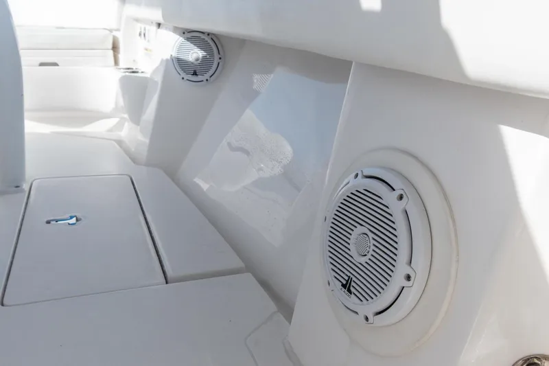 Slide: The Image of Intrepid 32 Double G - JL Audio Speakers 2015 32 Intrepid 327 Double G - 3457169