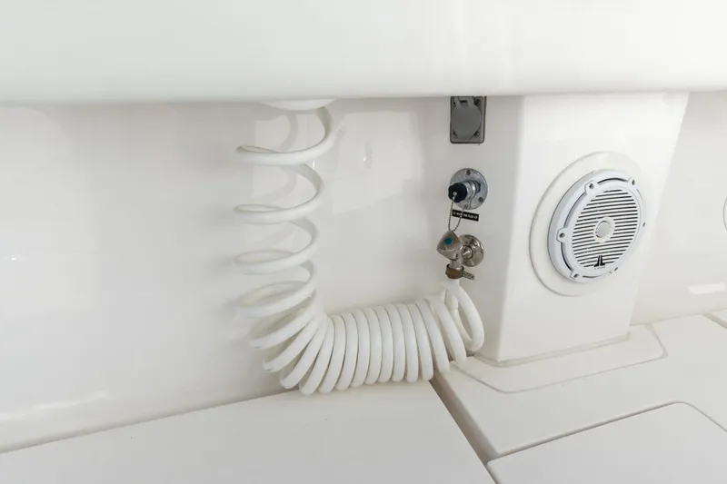 Slide: The Image of Intrepid 32 Double G - Fresh Water Hose 2015 32 Intrepid 327 Double G - 3457171