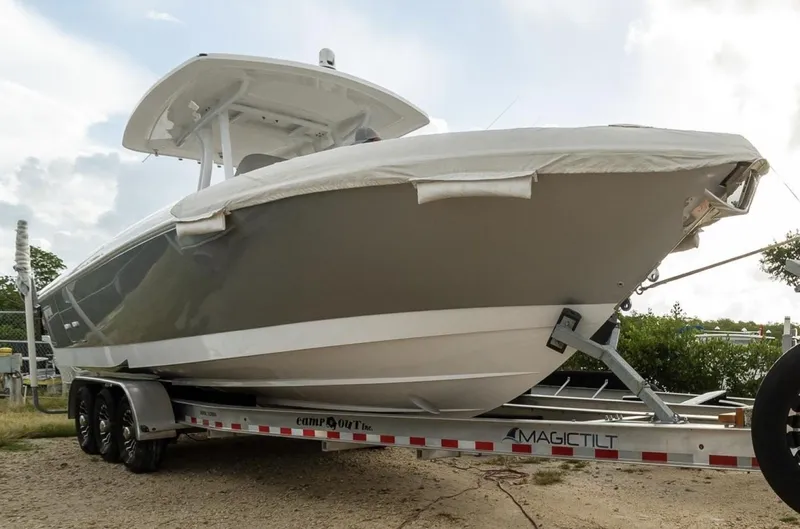 Slide: The Image of Intrepid 32 Double G - Trailer not Included 2015 32 Intrepid 327 Double G - 3457179