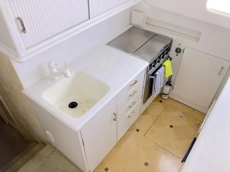 Slide: The Image of Ocean Yachts 48 Super Sport Convertible 1988 - 5100540