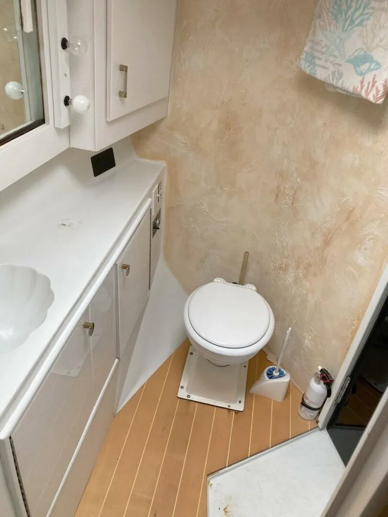 Slide: The Image of Ocean Yachts 48 Super Sport Convertible 1988 - 5100546