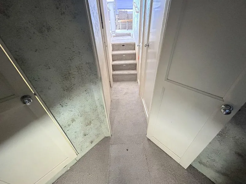 Slide: The Image of Ocean Yachts 48 Super Sport Convertible 1988 - 5100549