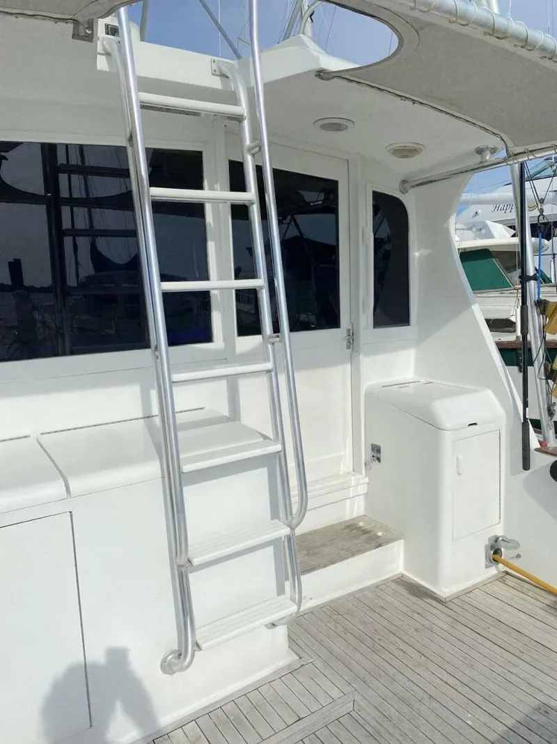 Slide: The Image of Ocean Yachts 48 Super Sport Convertible 1988 - 5100556