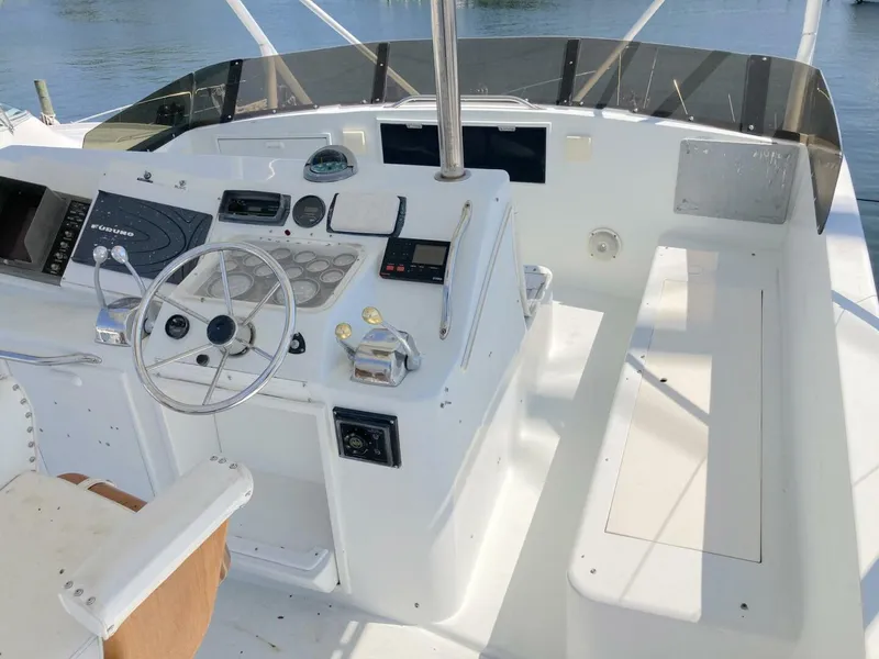 Slide: The Image of Ocean Yachts 48 Super Sport Convertible 1988 - 5100558