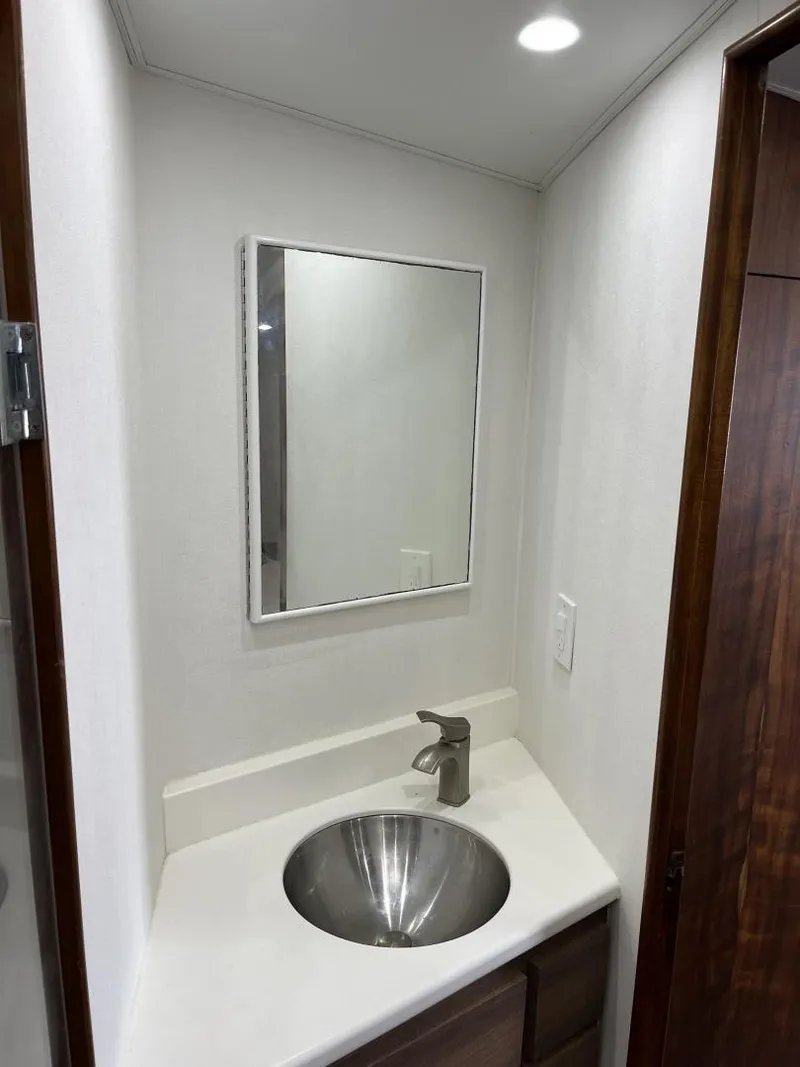 Slide: The Image of Hines-Farley 47 1985 - 3466215