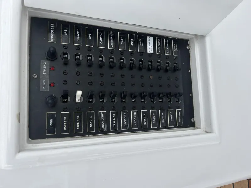 Slide: The Image of Hines-Farley 47 1985 - 3466190