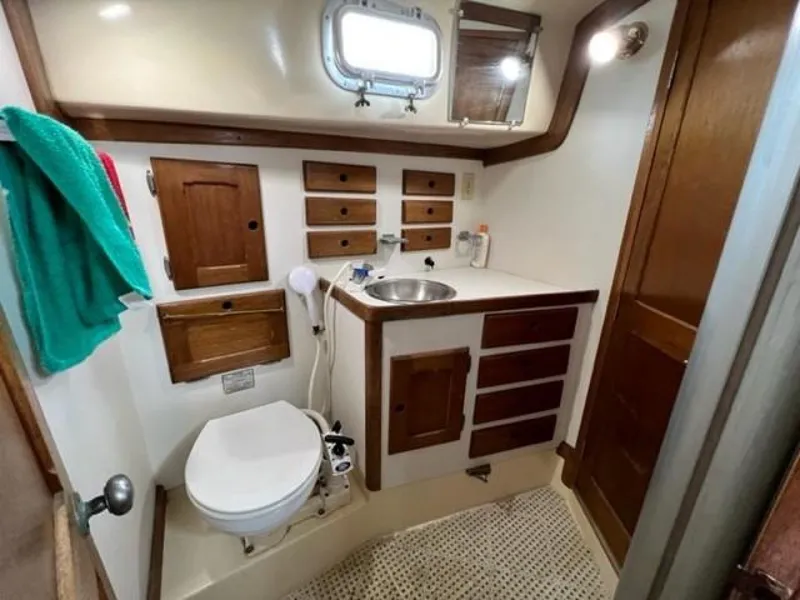 Slide: The Image of Bristol 40 1982 - 3468874