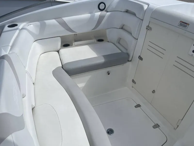 Slide: The Image of Boston Whaler 320 Outrage Cuddy Cabin 2008 - 3472498