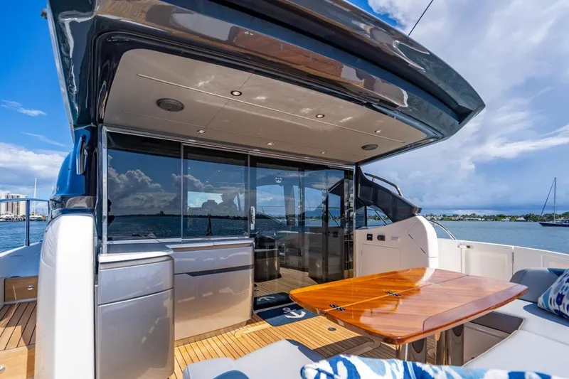 Slide: The Image of Princess V60 2020 - 3473818