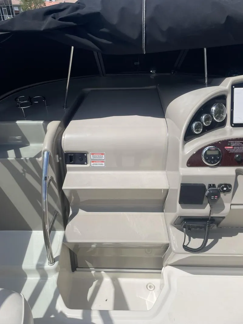 Slide: The Image of Sea Ray Amberejack 2006 - 3505760