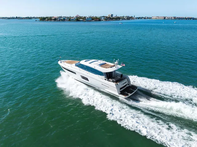 Slide: The Image of Prestige 550 S 2016 - 48