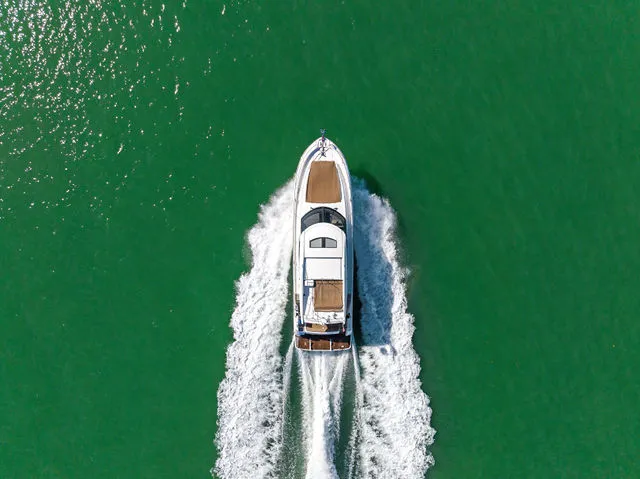 Slide: The Image of Prestige 550 S 2016 - 52