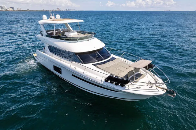 Slide: The Image of Prestige 550 S 2016 - 82