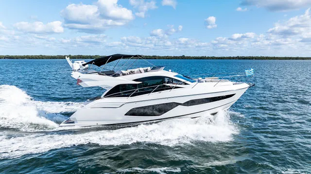 Slide: The Image of Sunseeker Manhattan 52 2018 - 42