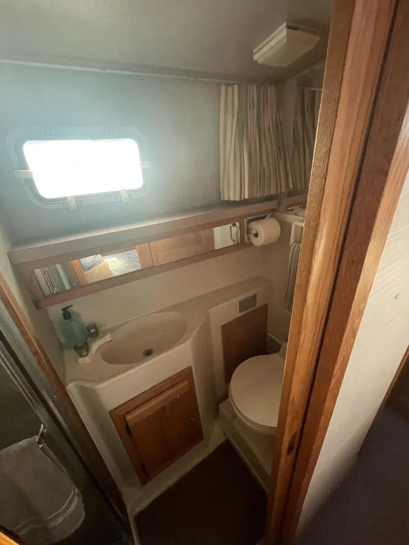 Slide: The Image of Mainship Nantucket 1988 - 3491698