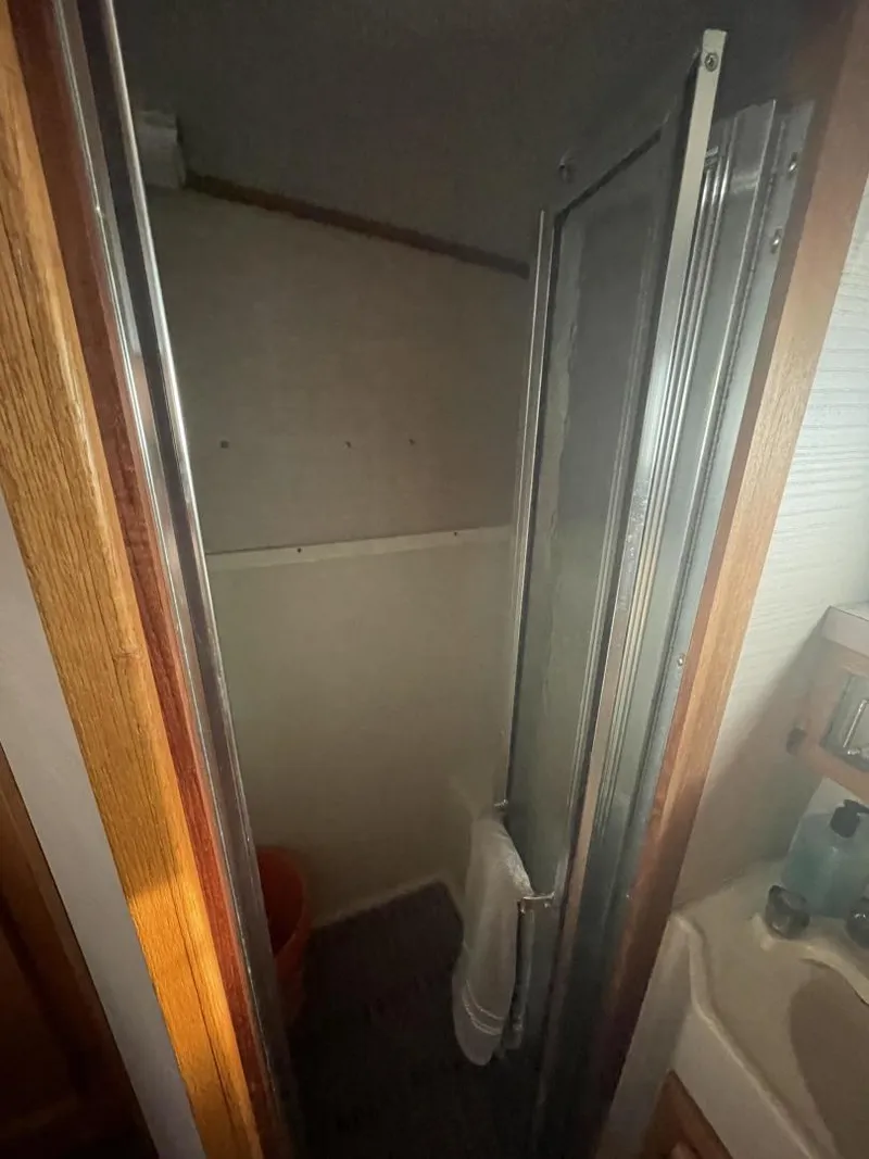 Slide: The Image of Mainship Nantucket 1988 - 3491699