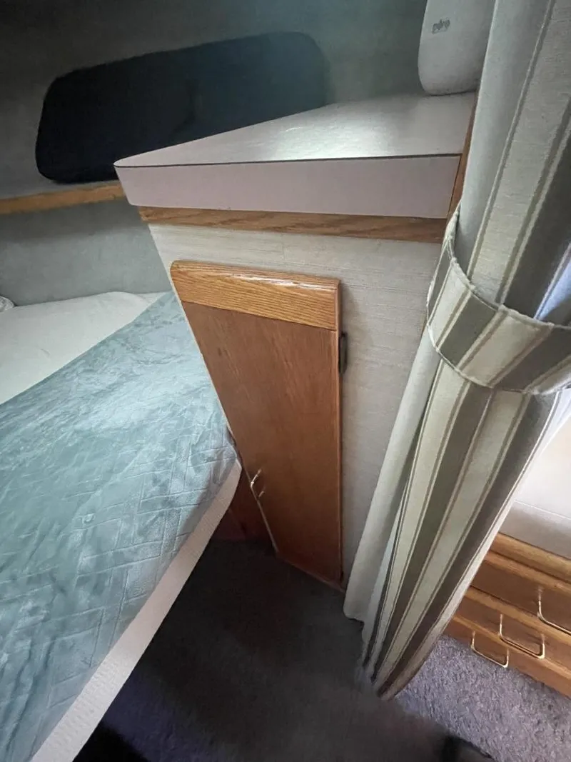 Slide: The Image of Mainship Nantucket 1988 - 3491708