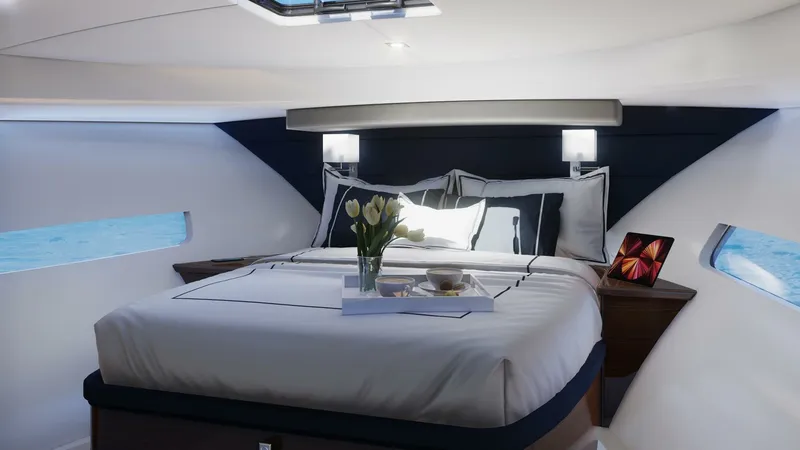 Slide: The Image of 505 Interior Master Forward - 7678026