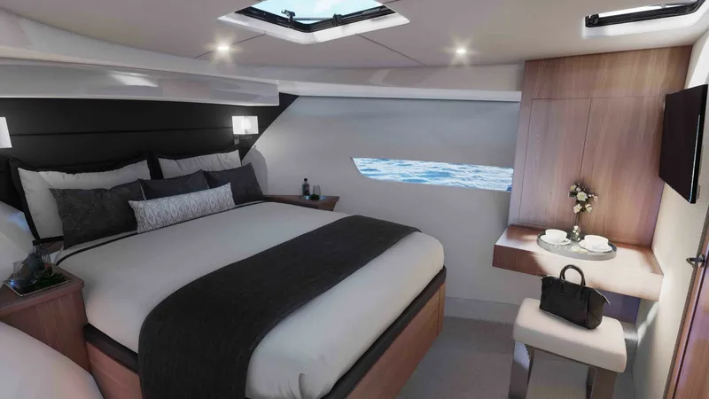 Slide: The Image of 605 Interior Master Forward - 7676048