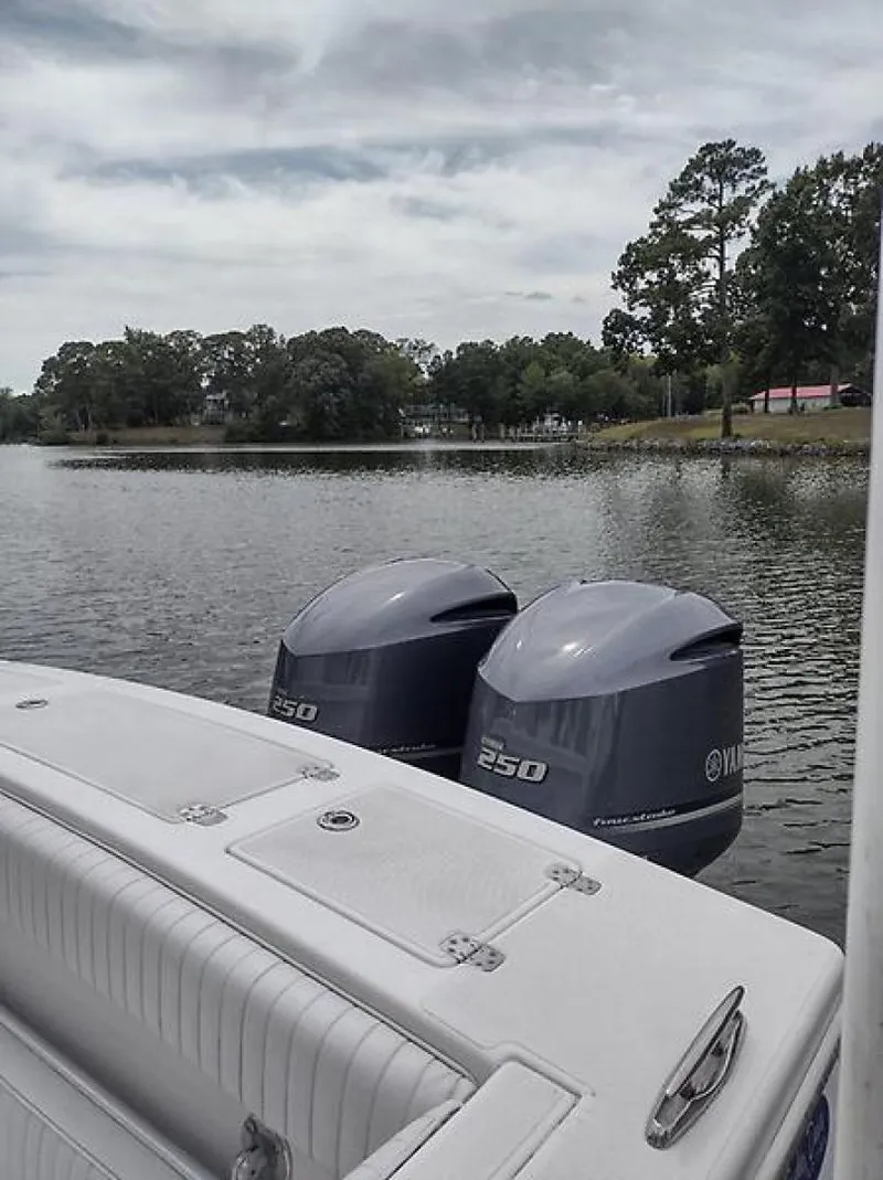 Slide: The Image of Buddy Davis 28 Center console 2005 - 3500114