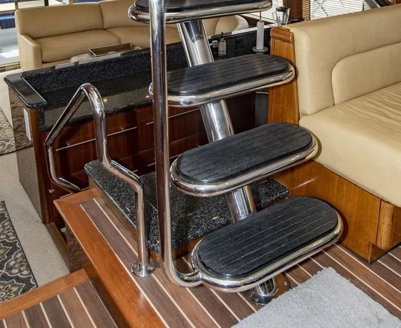 Slide: The Image of Hatteras Raised Pilothouse Motor Yacht 2002 - 3519860