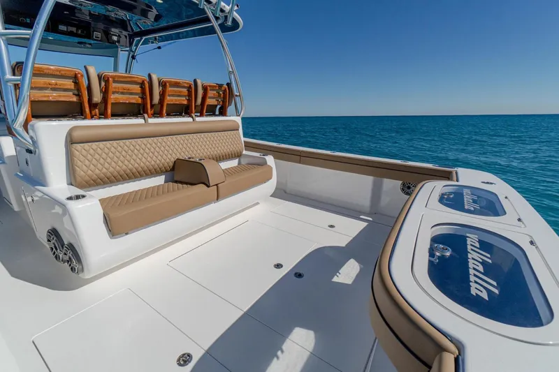 Slide: The Image of Valhalla Boatworks V-46 Center Console 2027 - 3510192