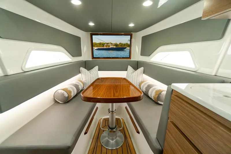 Slide: The Image of Valhalla Boatworks V-46 Center Console 2027 - 3510213