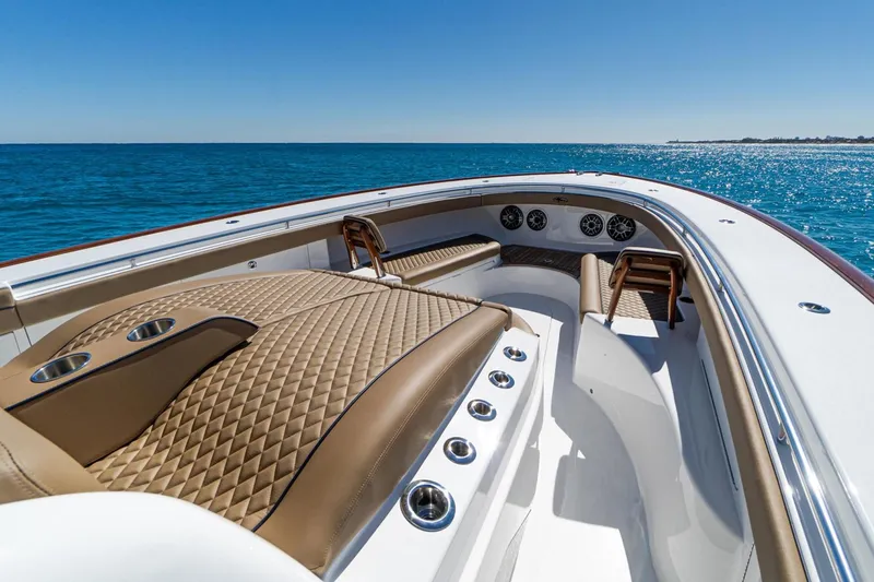 Slide: The Image of Valhalla Boatworks V-46 Center Console 2027 - 3510228
