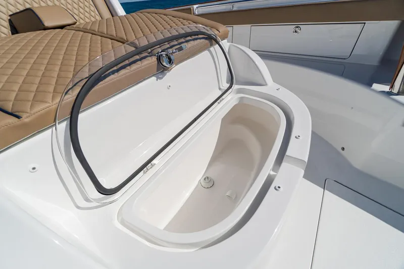 Slide: The Image of Valhalla Boatworks V-46 Center Console 2027 - 3510230