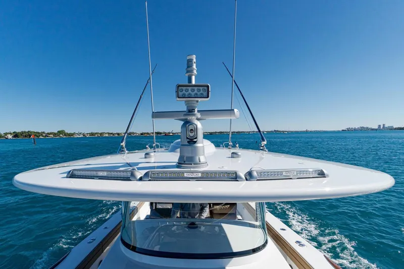 Slide: The Image of Valhalla Boatworks V-46 Center Console 2027 - 3510231