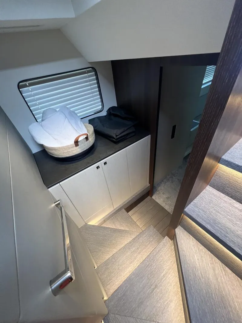 Slide: The Image of Astondoa AS5 2022 - 3524244