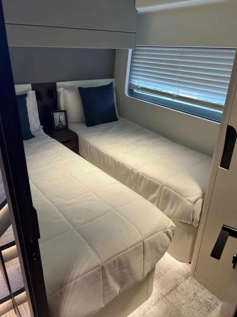 Slide: The Image of Astondoa AS5 2022 - 3524248