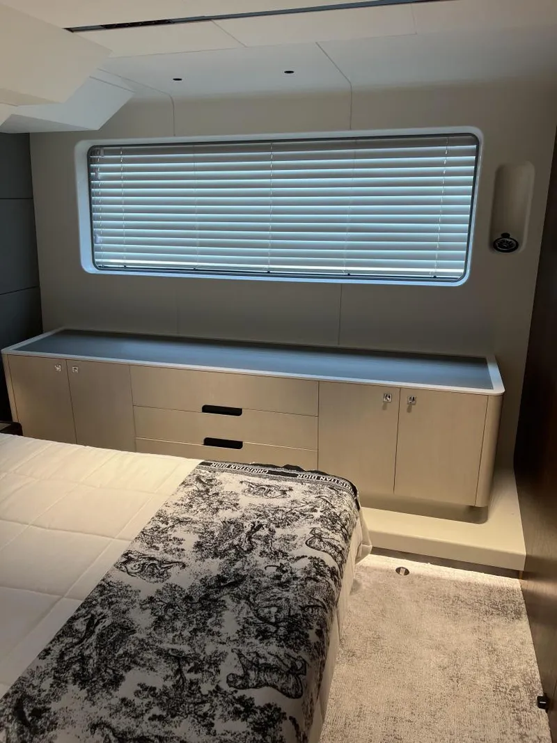 Slide: The Image of Astondoa AS5 2022 - 3524254