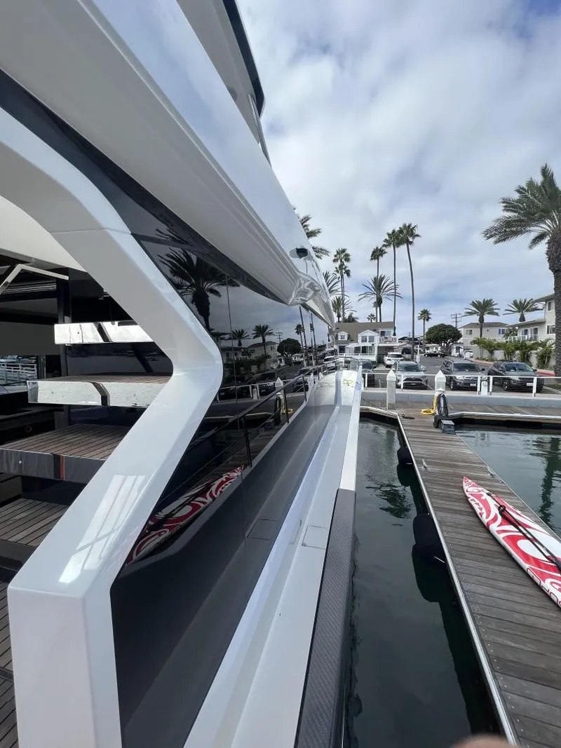 Slide: The Image of Astondoa AS5 2022 - 3524210