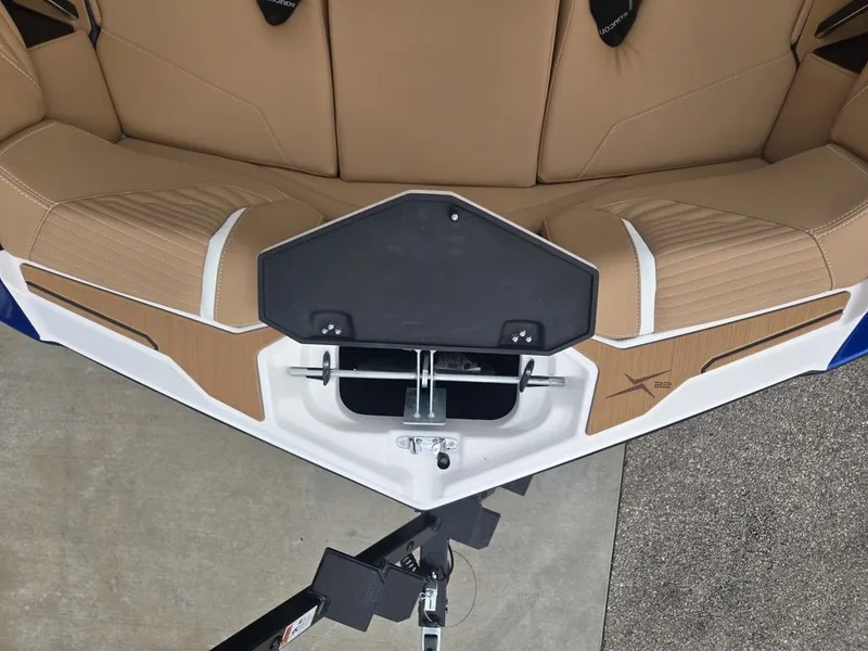 Slide: The Image of MasterCraft X22 2027 - 48