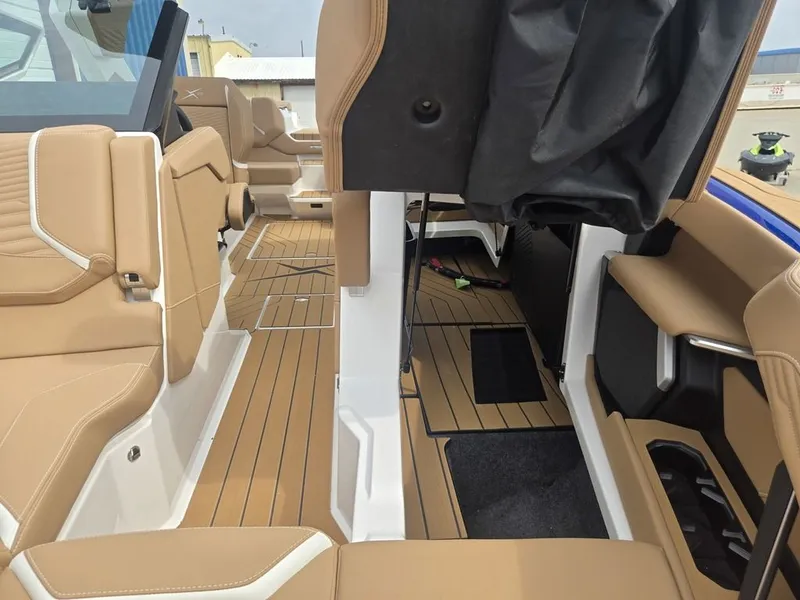 Slide: The Image of MasterCraft X22 2027 - 47