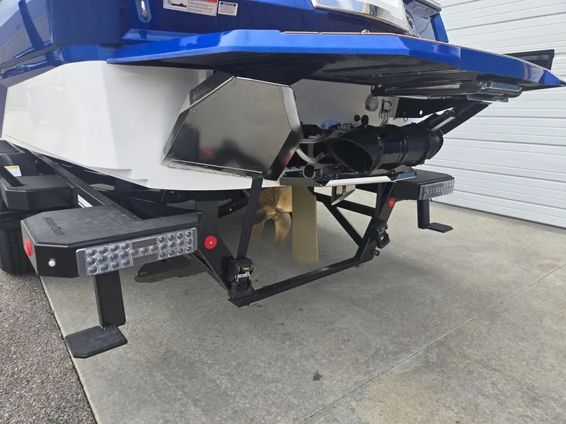 Slide: The Image of MasterCraft X22 2027 - 16