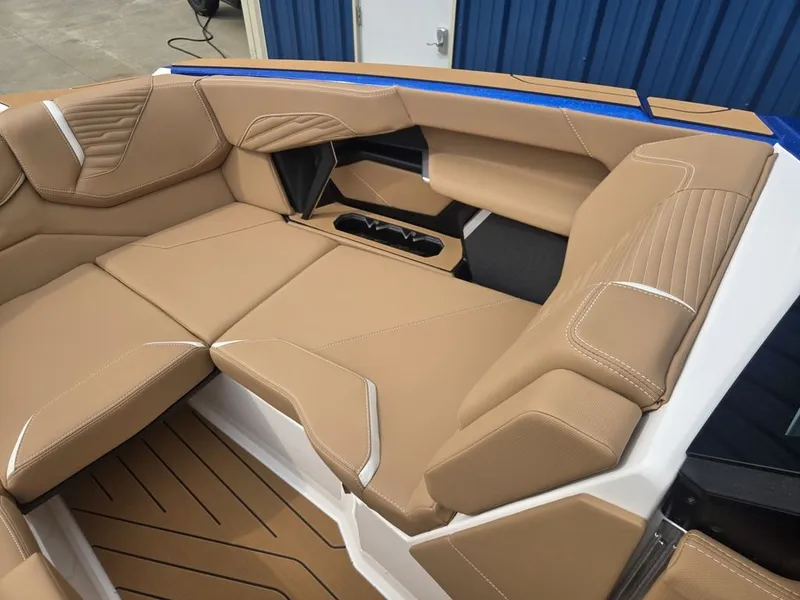 Slide: The Image of MasterCraft X22 2027 - 46
