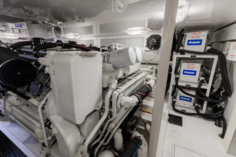 Slide: The Image of 2003 Viking 56 Convertible - SECTACULAR BID - 3543632