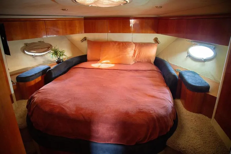 Slide: The Image of Sunseeker Predator 58 1999 - 3546380