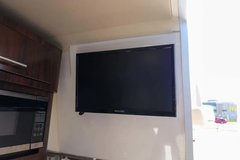 Slide: The Image of Regal Express 2017 - 3701108