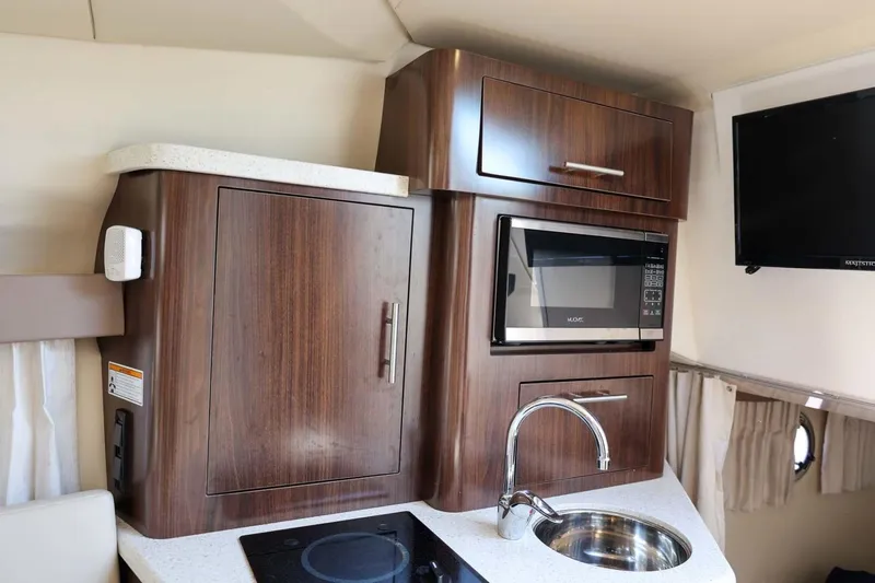 Slide: The Image of Regal Express 2017 - 3701111