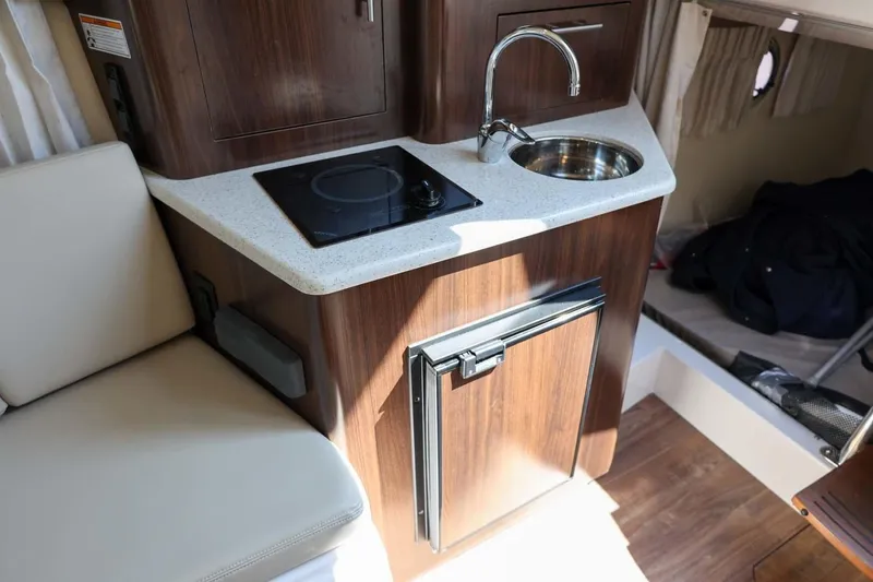 Slide: The Image of Regal Express 2017 - 3701112