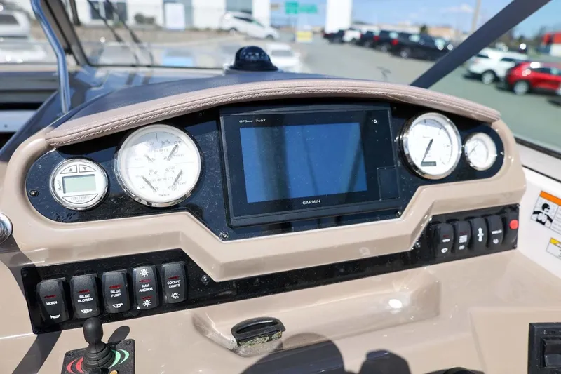 Slide: The Image of Regal Express 2017 - 3701120