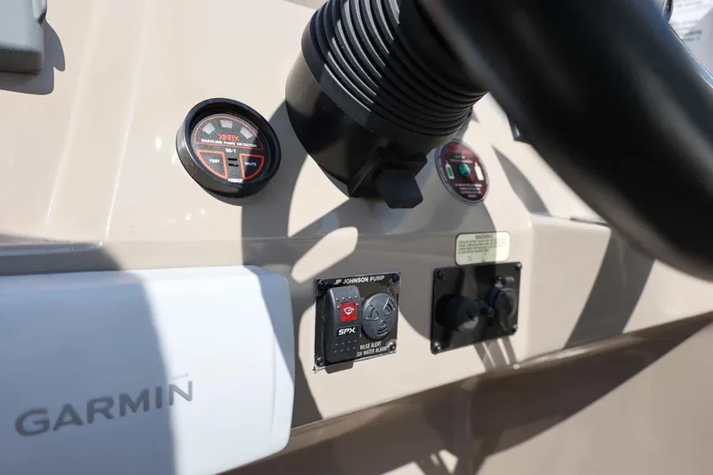 Slide: The Image of Regal Express 2017 - 3701124